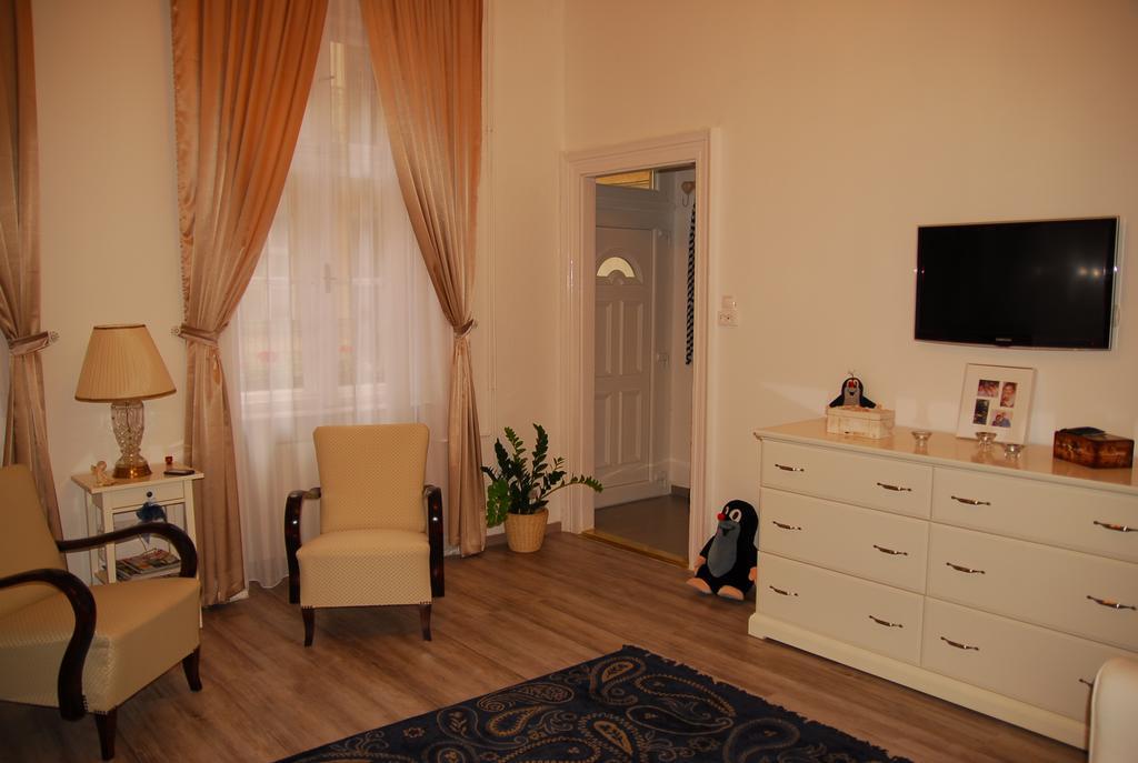 Balazs Apartment - Oktogon Будапеща Екстериор снимка