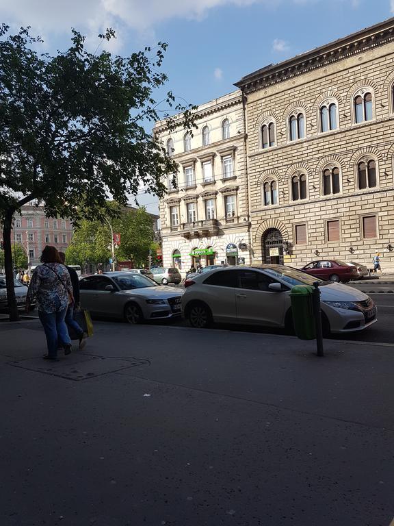 Balazs Apartment - Oktogon Будапеща Екстериор снимка